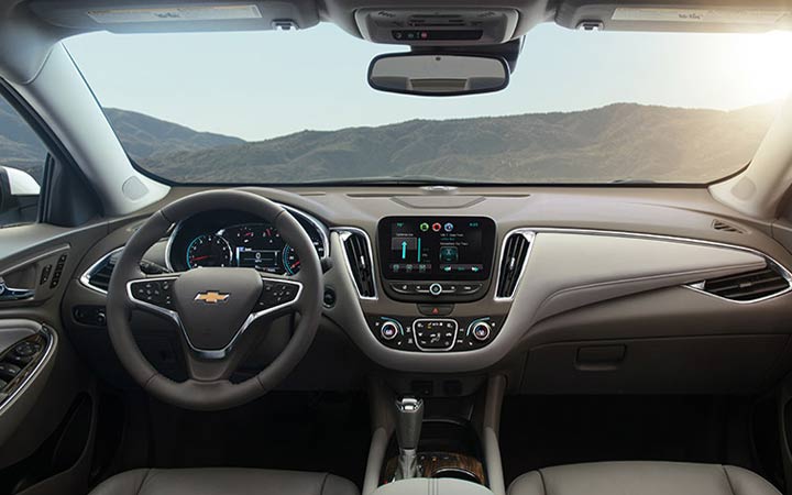 Интерьер Chevrolet Malibu 2019