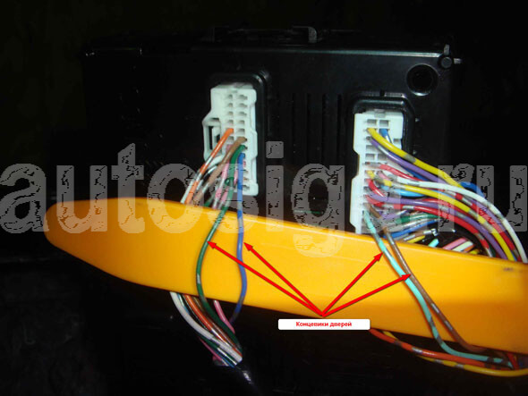Установка автосигнализации с автозапуском на Nissan Note 2011