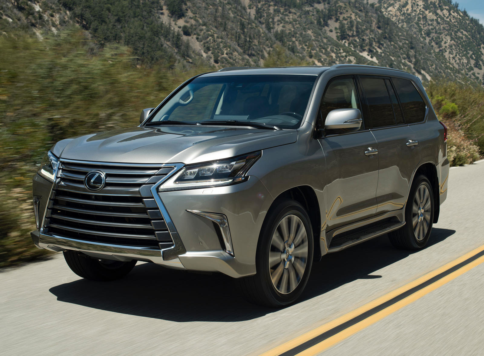 Lexus LX 2021