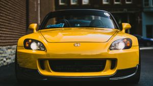 Превью обои honda s2000, желтый, вид спереди, фары