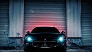 Превью обои maserati, фары, стена, автомобиль