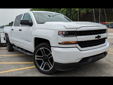 Chevrolet Silverado 2019 в новом кузове