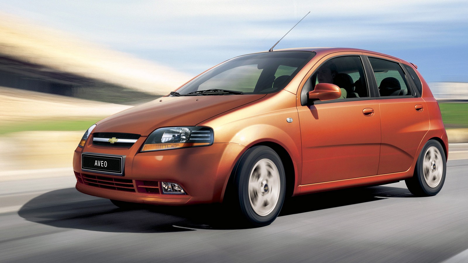 На фото: Chevrolet Aveo 5-door (T200) 