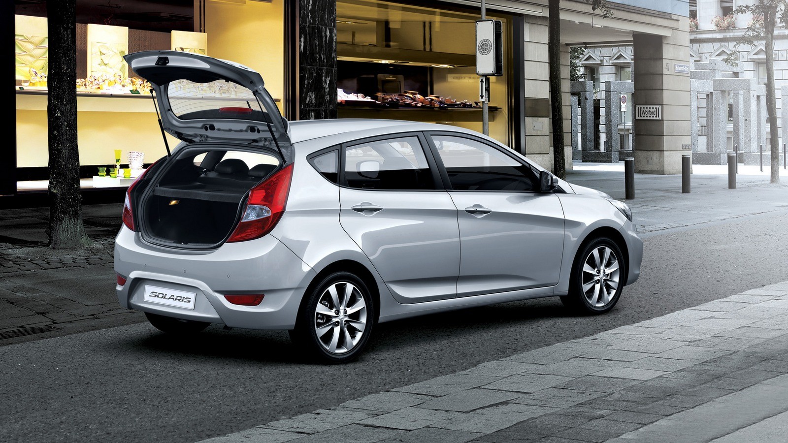 На фото: Hyundai Solaris Hatchback