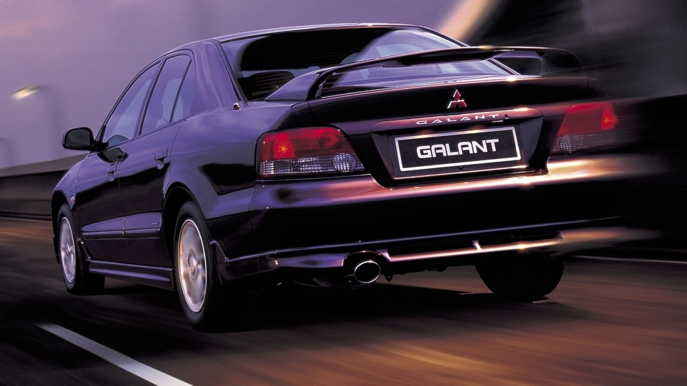 На фото: Mitsubishi Galant Sport 