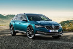 фото Skoda Superb Scout 2019-2020 вид спереди