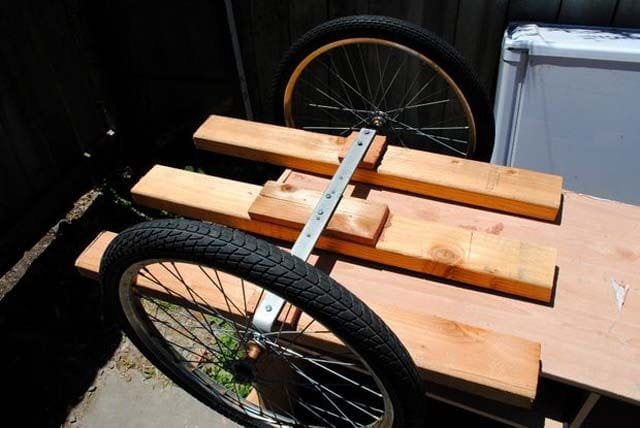 Велосипедный прицеп, сделанный своими руками, без применения сварки